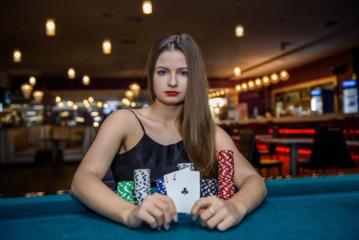 ekor harian Sakong live game showing three cards dealt to player and dealer position